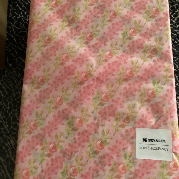 Stanley x Love Shack Fancy Limited Edition 40oz Blooming Heirloom Tumbler - Picture 2 of 4